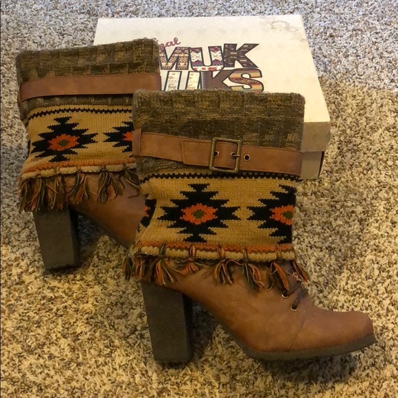 New! Muk Luk Sweater Boots - Picture 2 of 4